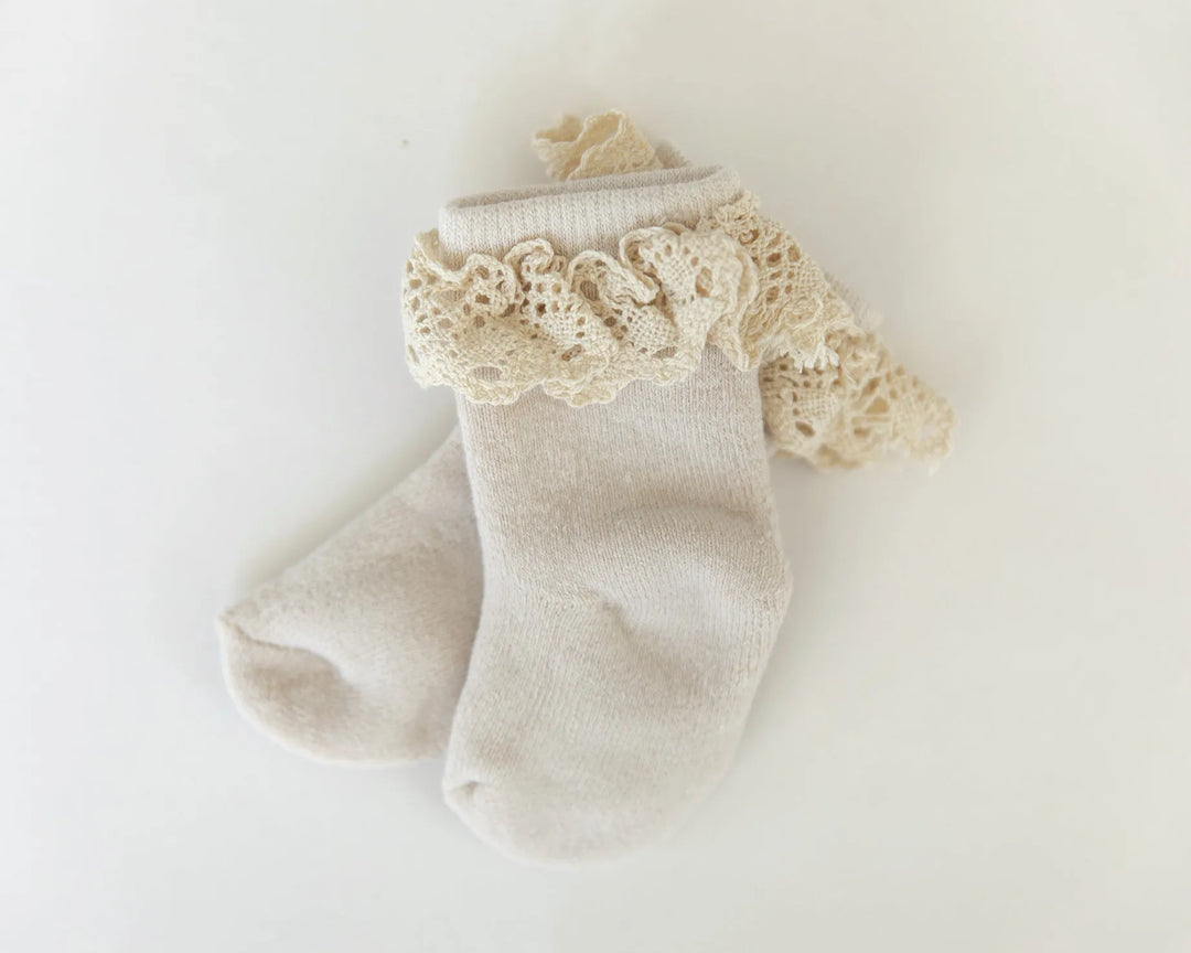 Cove Socks in Beige