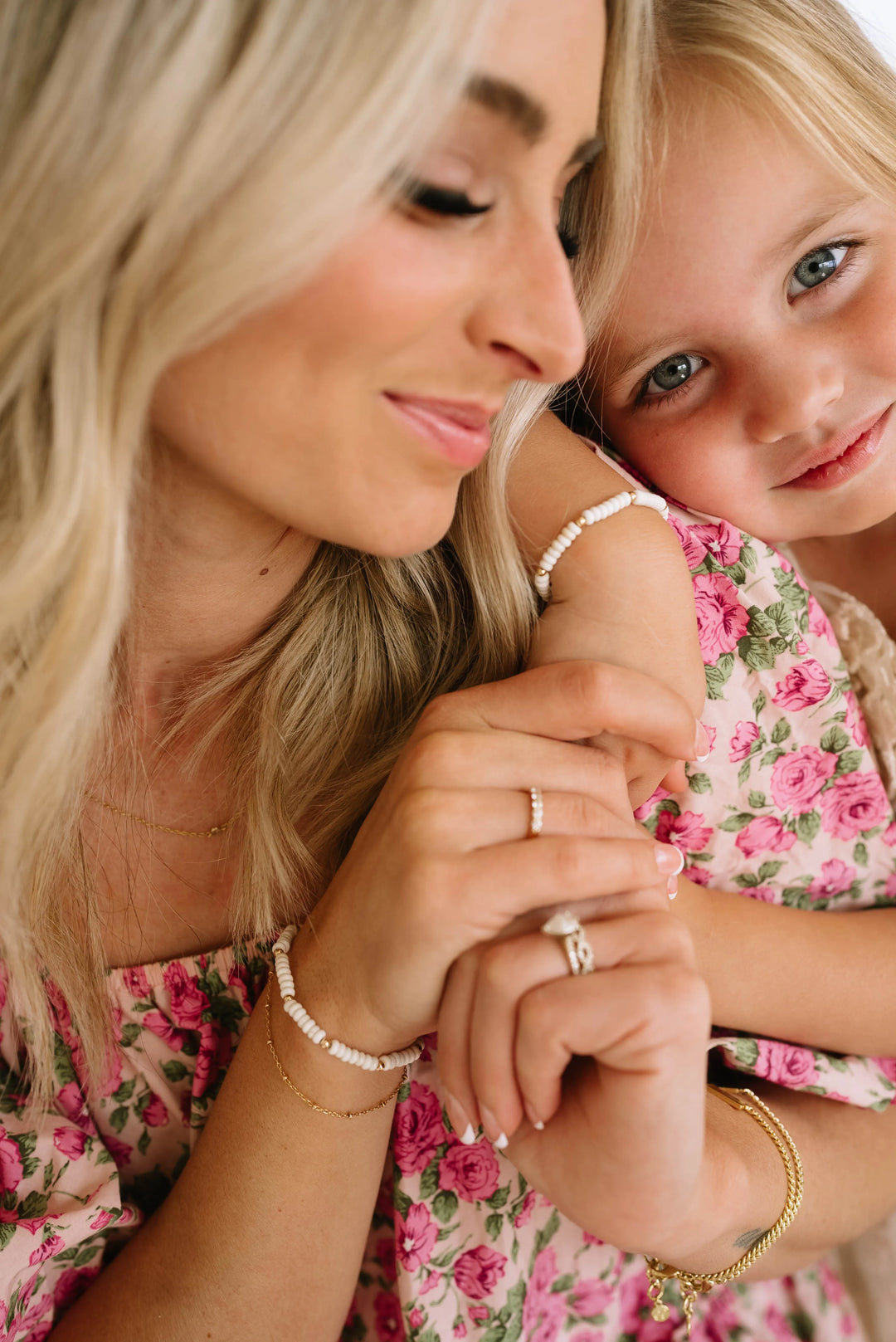 Mommy & Me White & Gold Stretchy Beaded Bracelet