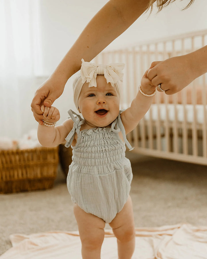 Hot Mess Nylon Headband in Ivory