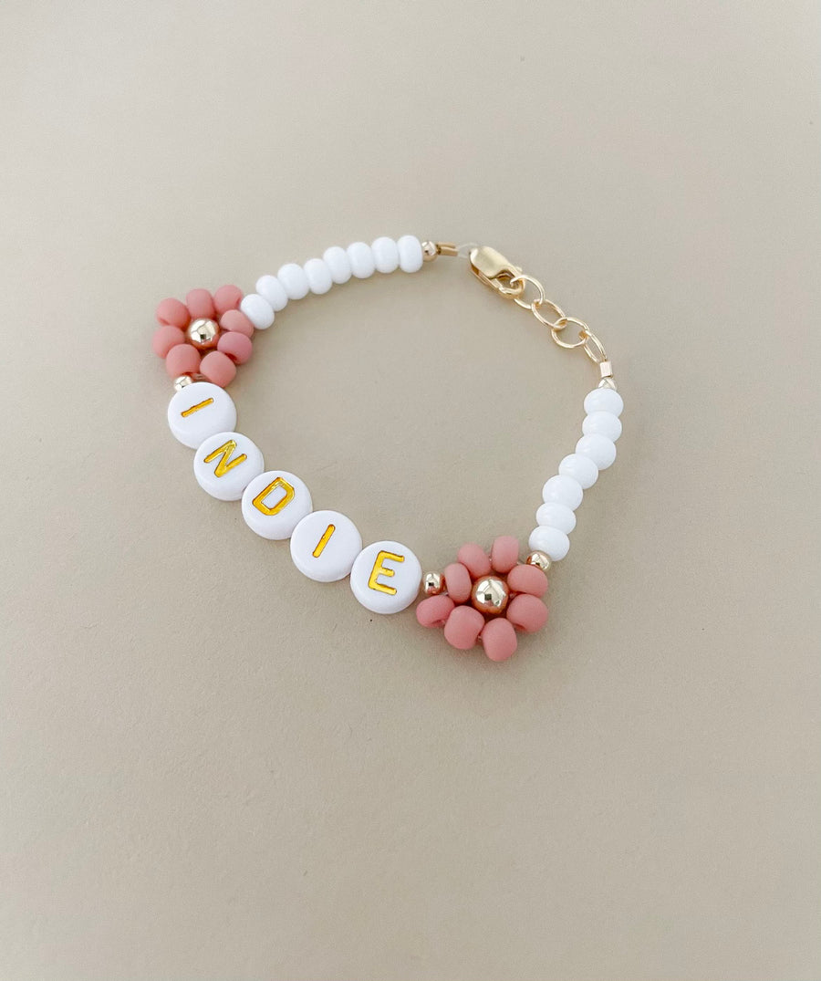 Personalized Name Mommy & Baby Bracelet in Pearly White 0-6 Months | Reverie Threads