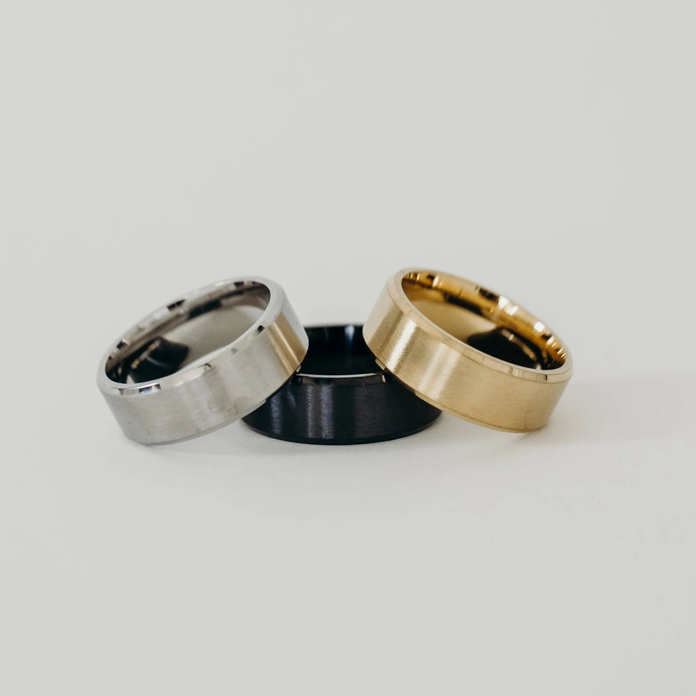 Men’s Ring in Brushed Gold