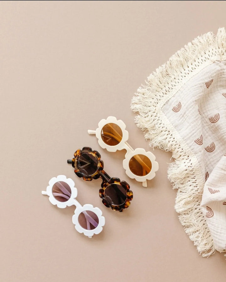 Flower Sunnies in Brown