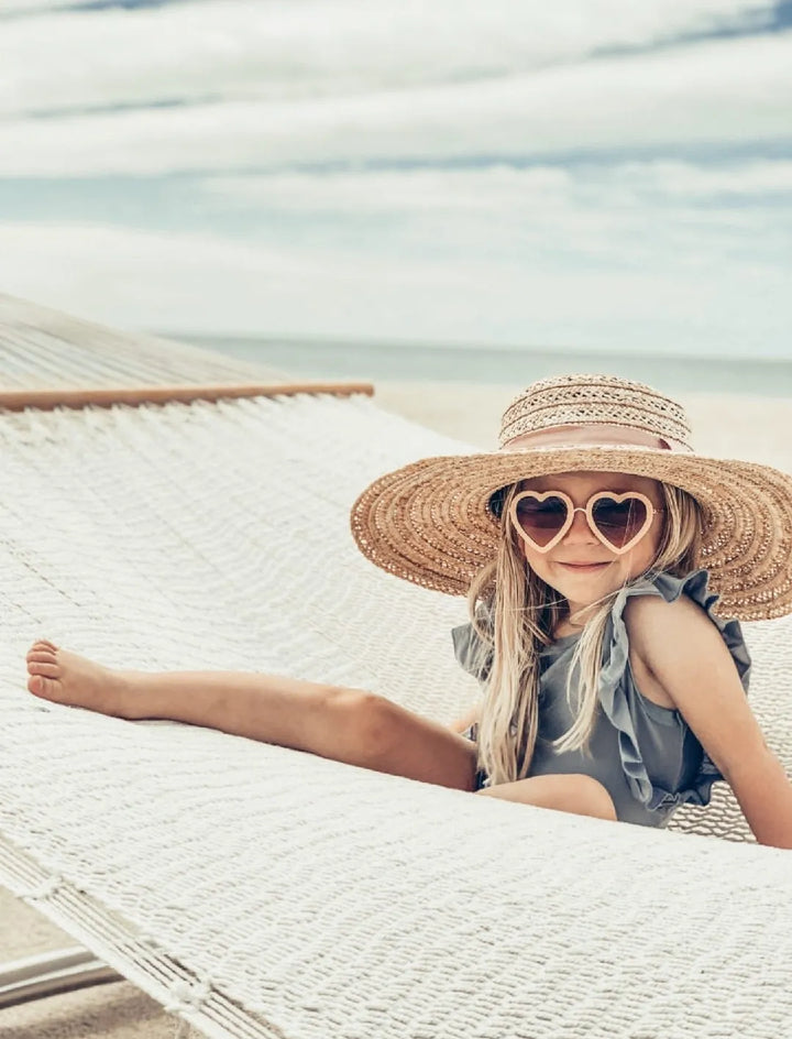 Heart Eye Sunnies in Cream