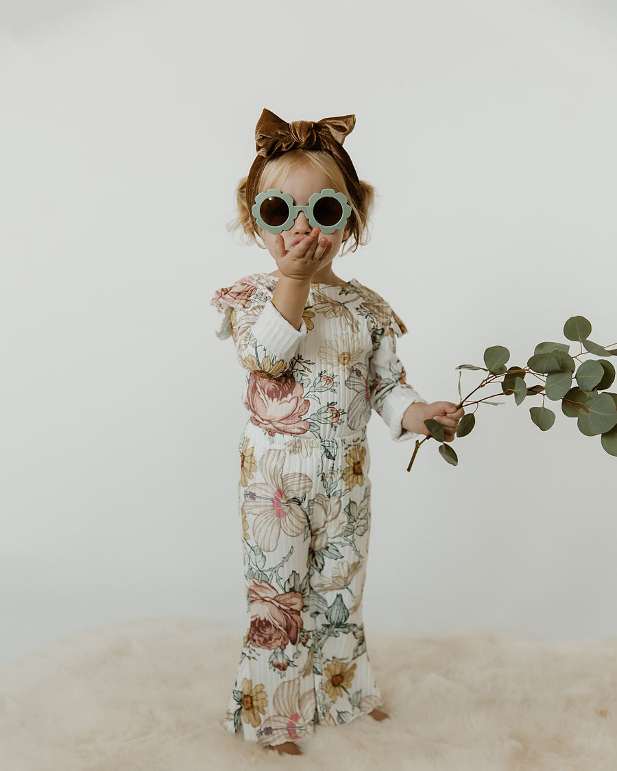 Maycie Winter Outfit in Floral